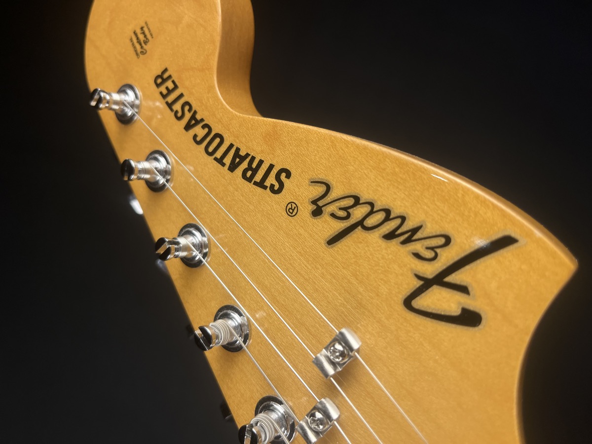 Fender USED Fender Vintera II 70's Stratocaster, Rosewood, Surf Green, Gig Bag - Used