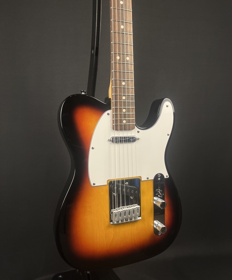 Fender USED Fender Standard Telecaster, 3 Tone Sunburst, Gig Bag - Used