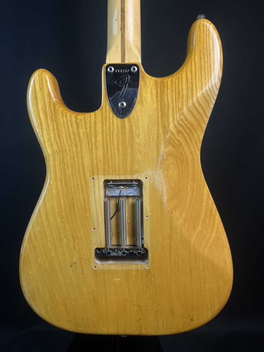 Fender USED Fender 1976 Stratocaster Natural w/case - Used