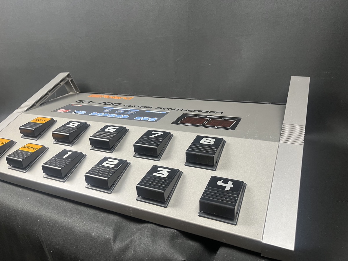 Roland USED Roland G707 GR700 Guitar Synth Package w/OHSC - CONSIGNMENT - Used