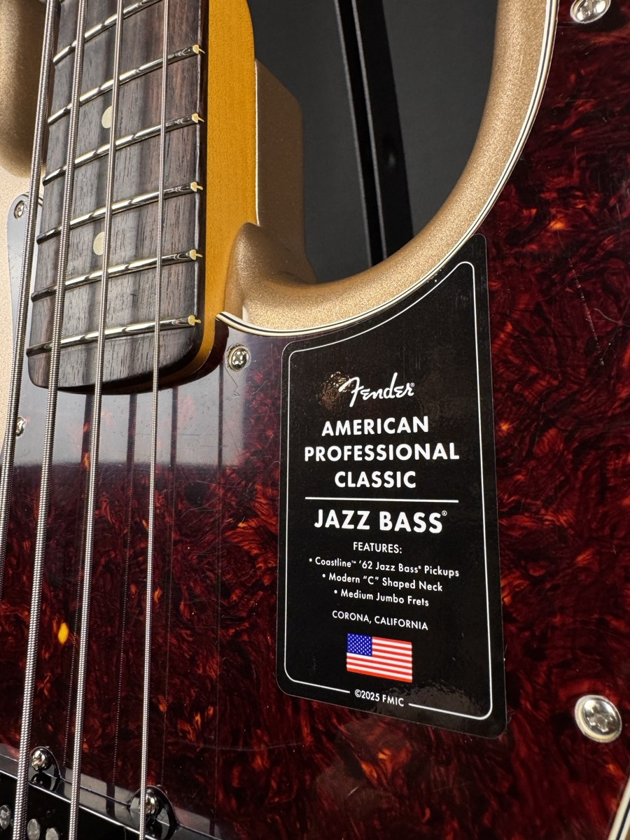 Fender USED Fender American Professional Classic Jazz Bass In Firemist Gold - Basses