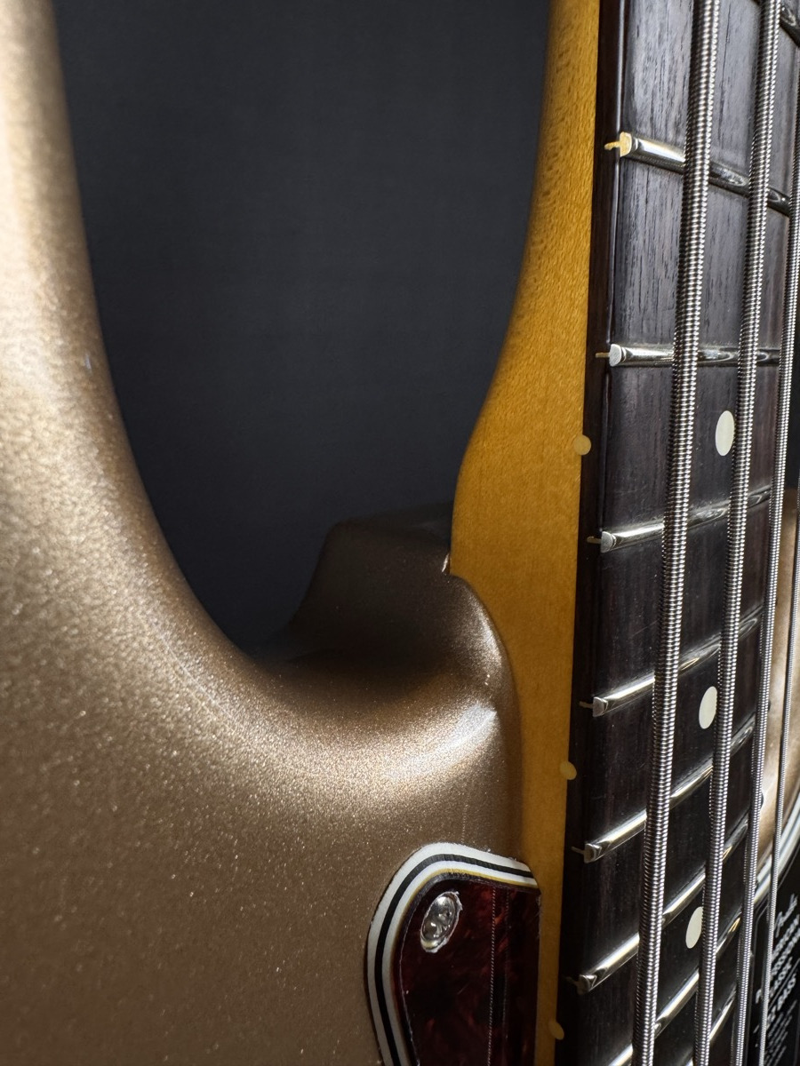 Fender USED Fender American Professional Classic Jazz Bass In Firemist Gold - Basses