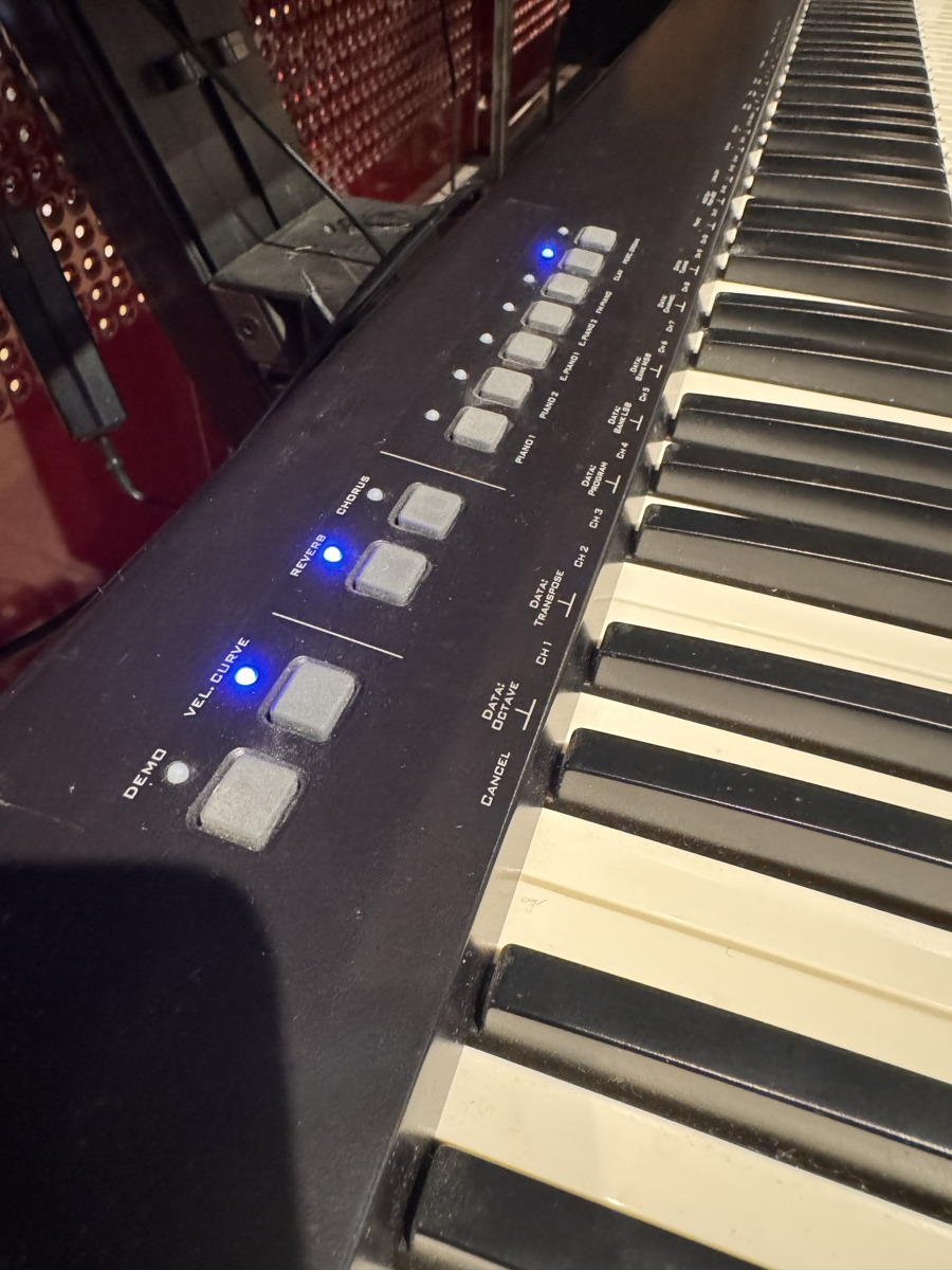 M-Audio USED M-Audio Pro Keys 88 SX Keyboard Contoller w/Sounds - Keyboards