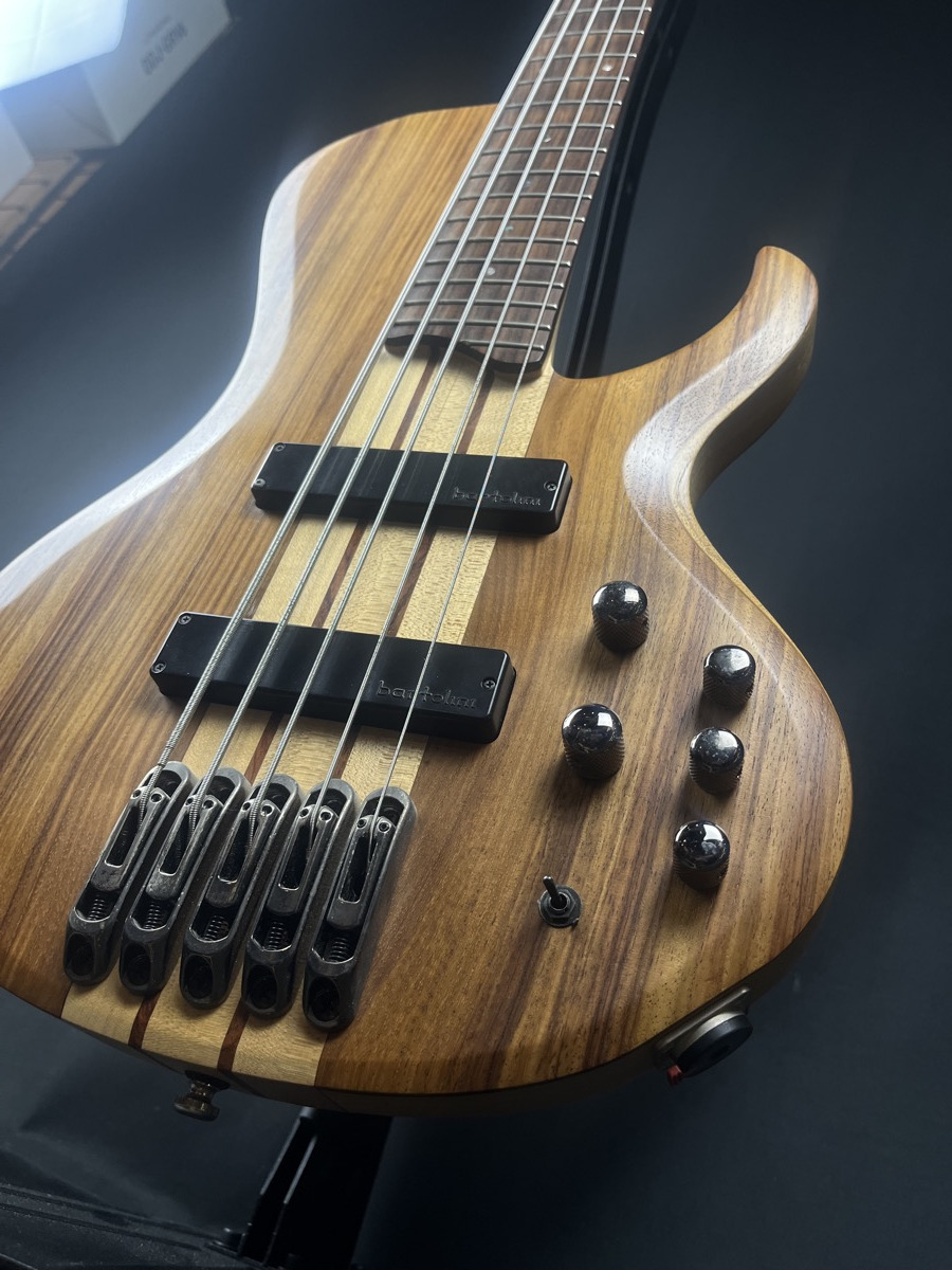 Ibanez USED Ibanez BTB685SC Bass Workshop 5 String Solid Body Bass Natural - Used