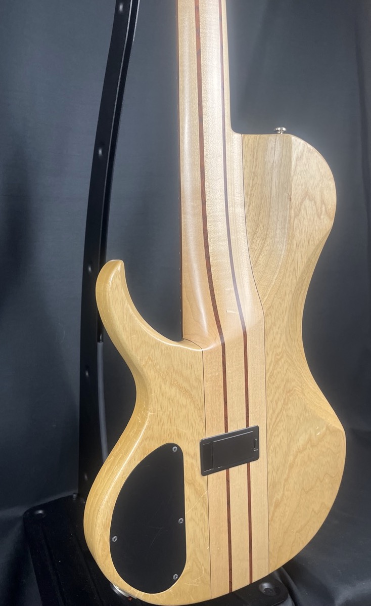 Ibanez USED Ibanez BTB685SC Bass Workshop 5 String Solid Body Bass Natural - Used