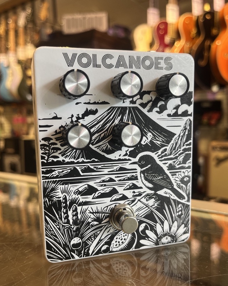 USED Spruce Effects Volcanoes Octave Fuzz …