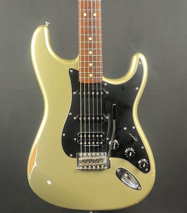 Fender USED Fender 2010 Inca Silver Road Worn HSS Strat w/Gigbag - CONSIGNMENT - Used