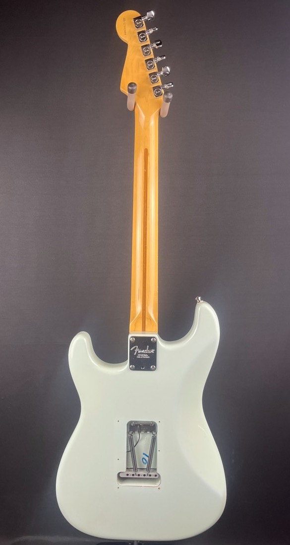 Fender USED Fender 2002 American Stratocaster w/Hardshell Case - CONSIGNMENT - Used