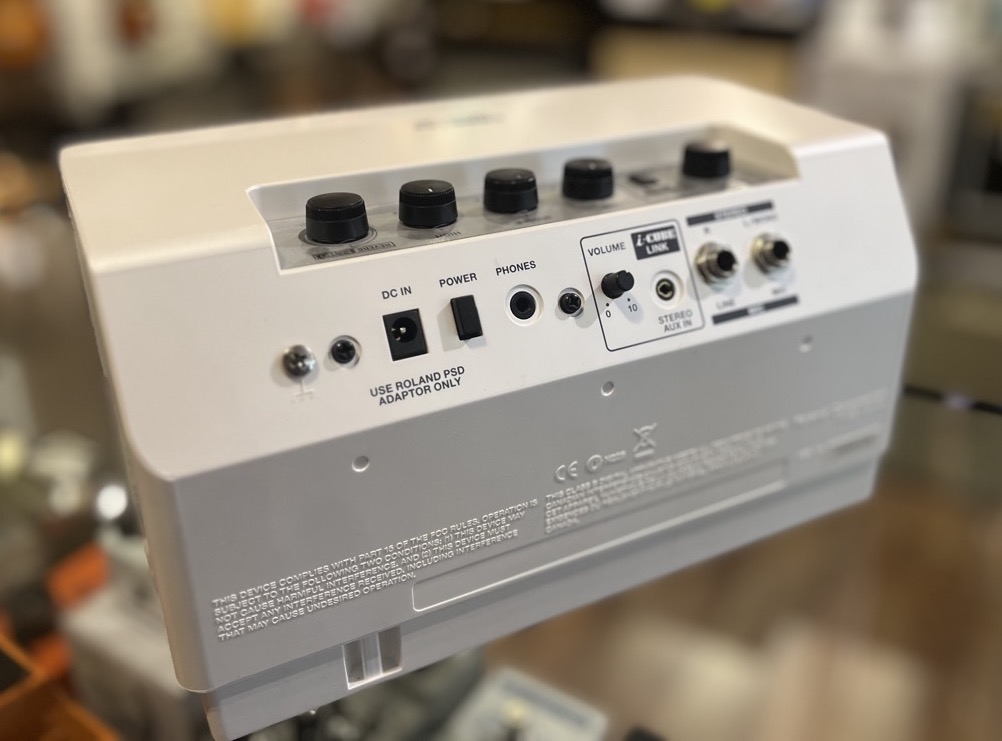Roland USED Roland CUBE Lite Monitor w/ac iLink and manual white - Used