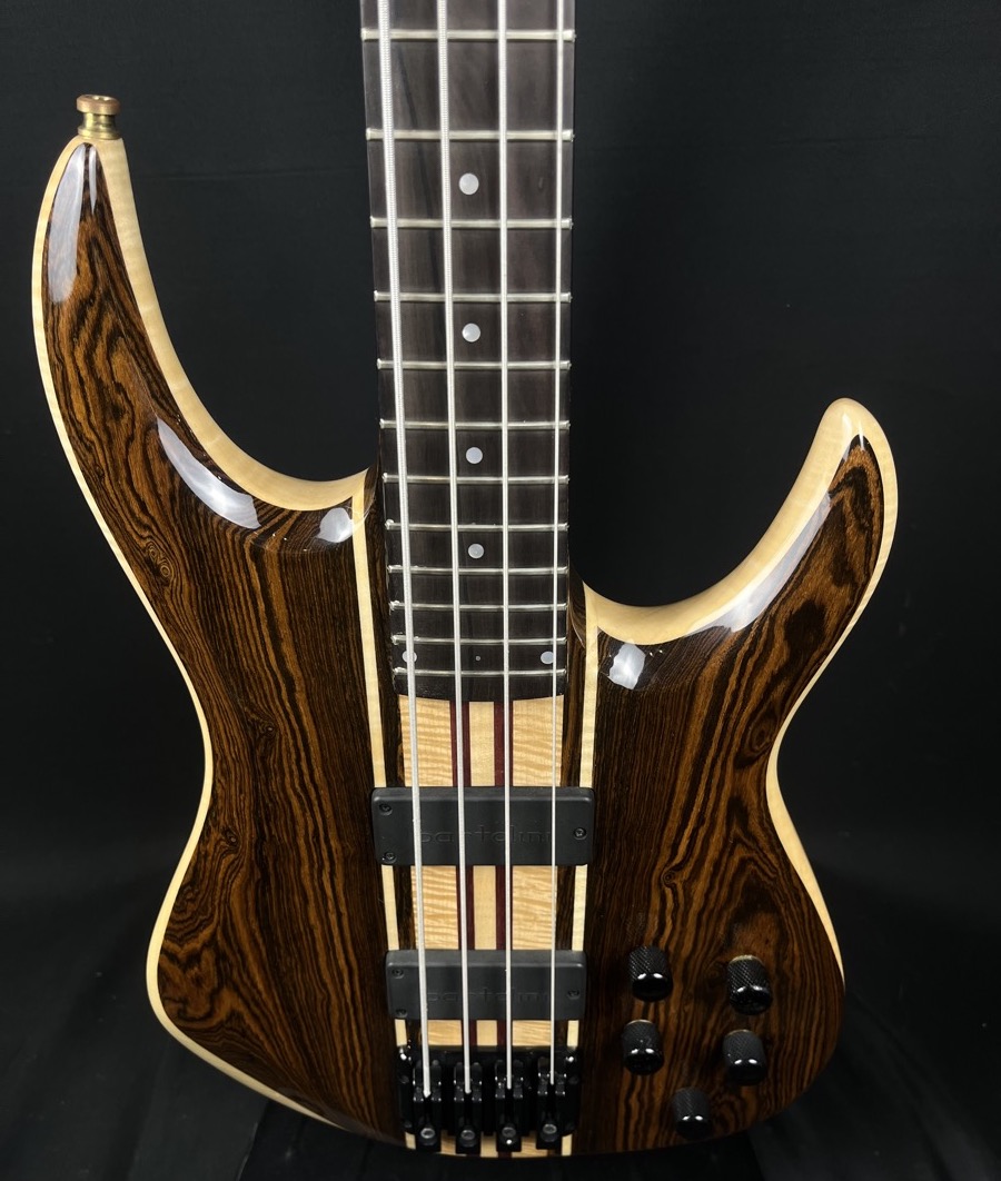 Misc USED Lado Studio Bass 4 String Bass w/case - CONSIGNMENT - Basses