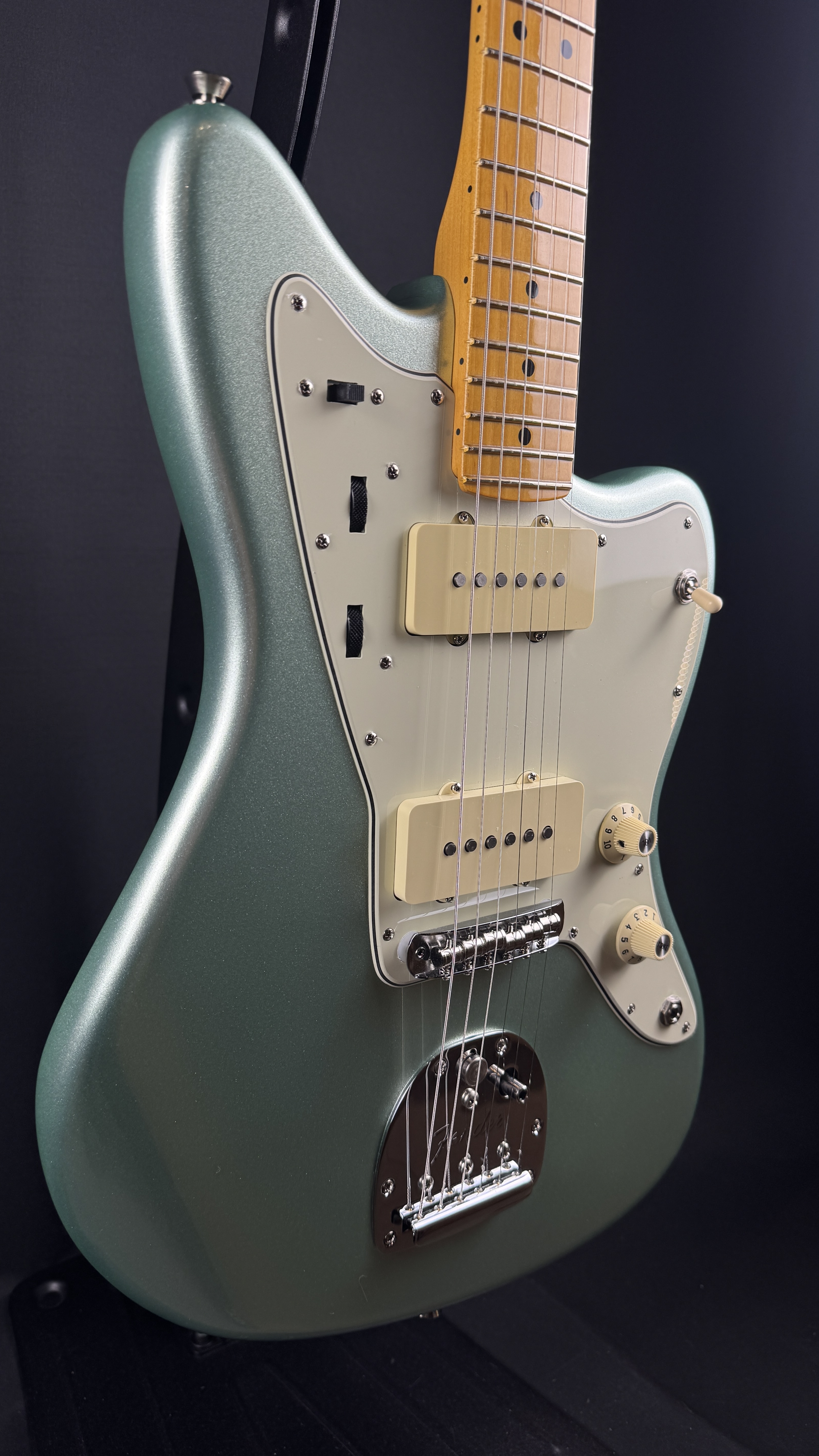 Fender USED Fender American Pro II Jazzmaster, OHSC, Mystic Surf Green - Guitars