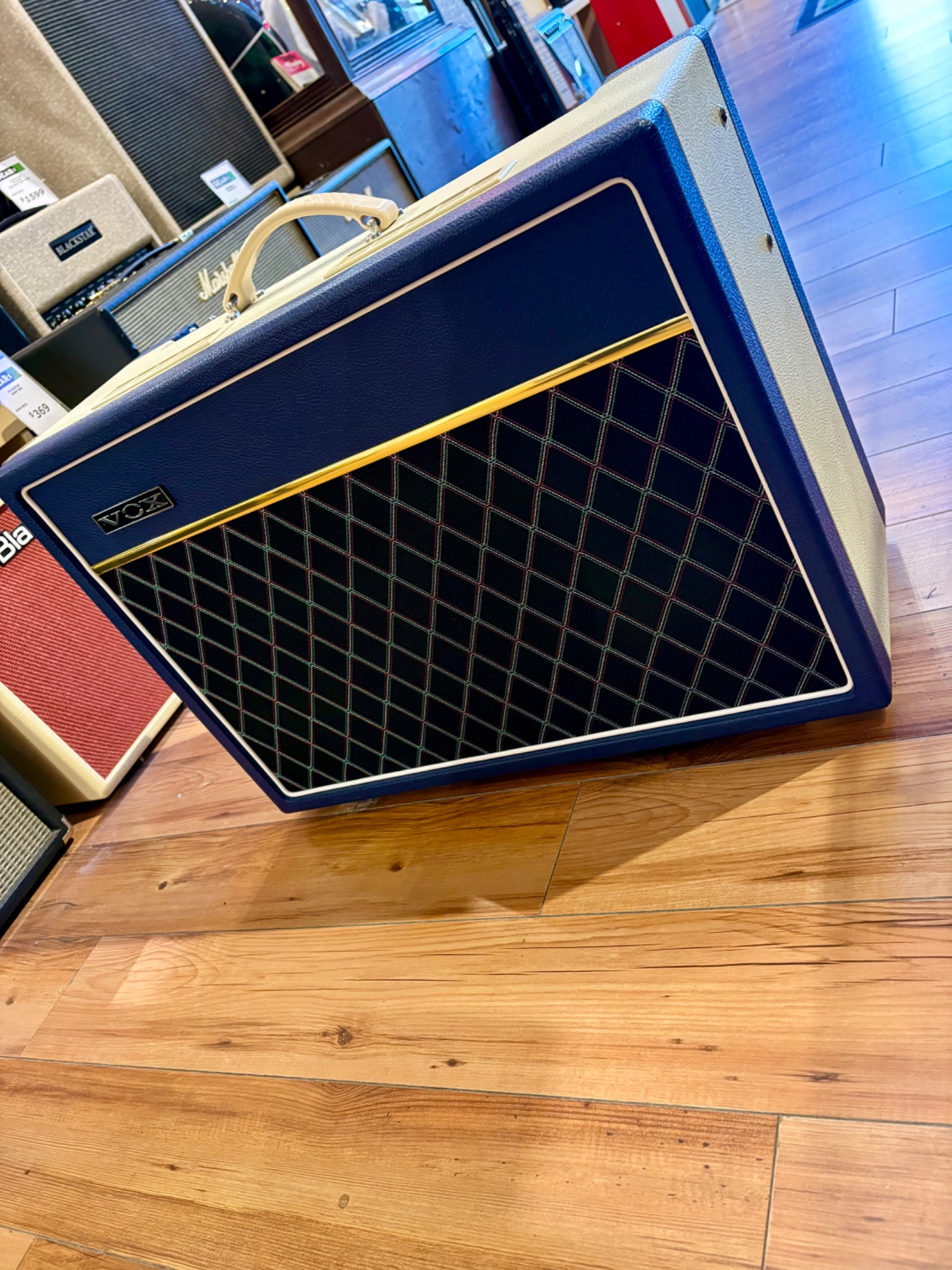 Vox USED Vox AC15 Combo 12" Speaker Limited Edition In Two Tone Blue Cream, G12M - Used