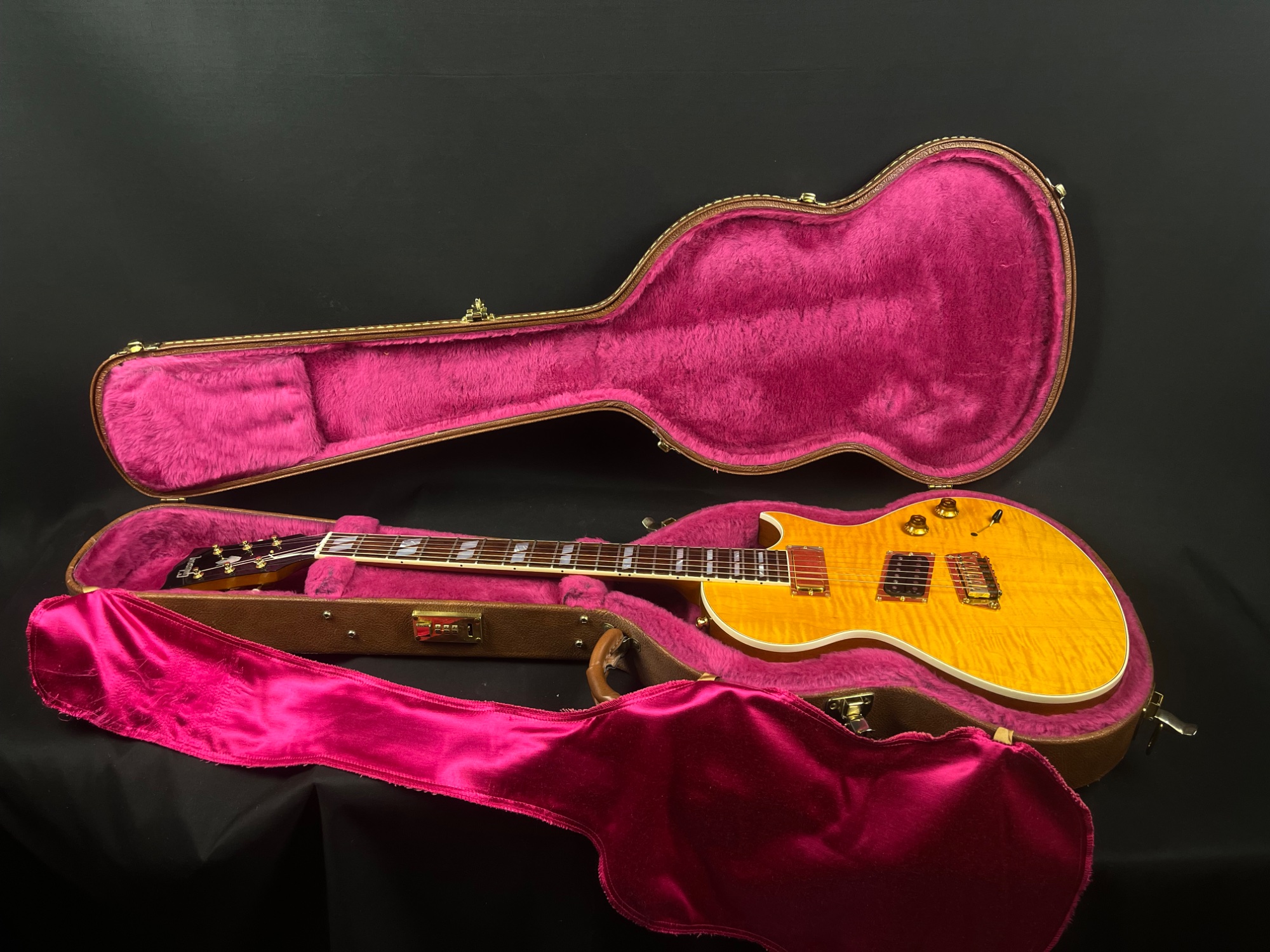 Gibson USED Gibson 1998 Nighthawk ST-2 Standard w/OHSC - CONSIGNMENT - Used